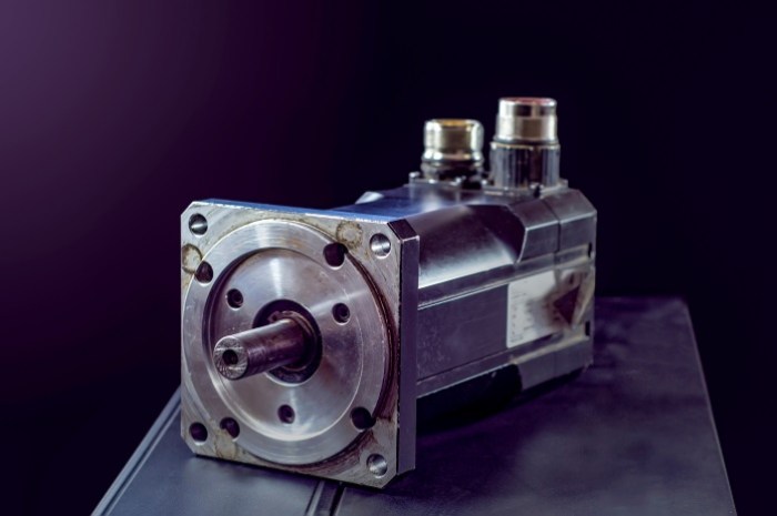 AC brushless three-phase motor