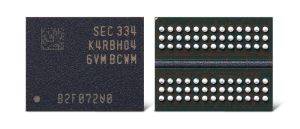 Samsung Electronics' 32-Gb DDR5 DRAM.