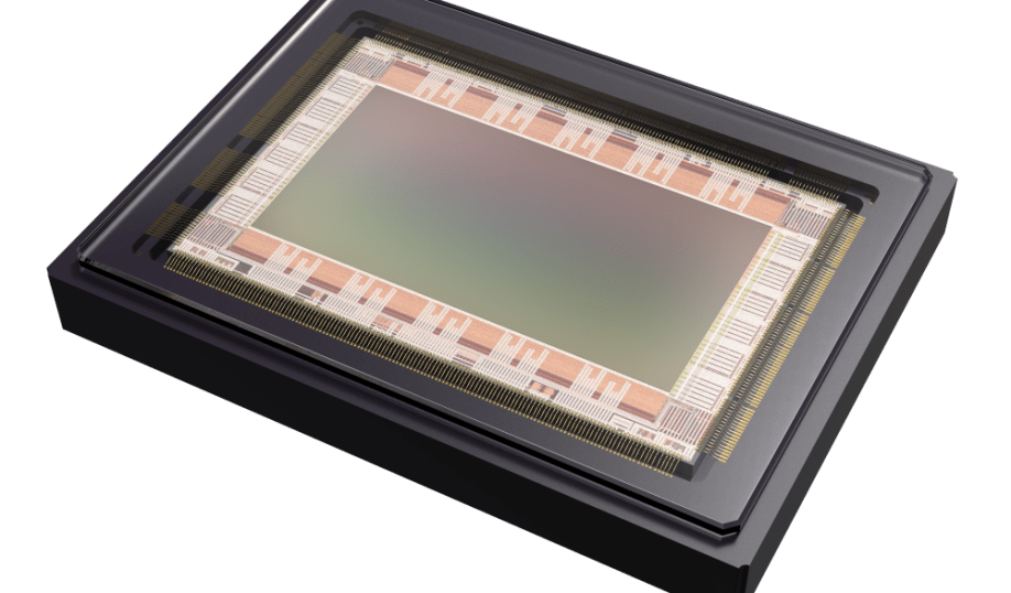 Teledyne e2v's Snappy Wide 8K image sensor for logistics vision systems.