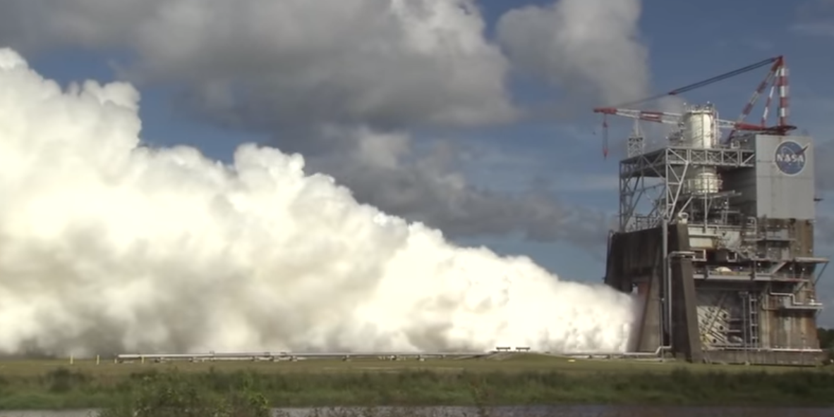 NASA_Mega_Rocket_Engine_Test