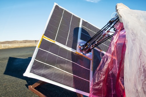 The electronic equipment on the Project Loon balloons gets its power from solar panels