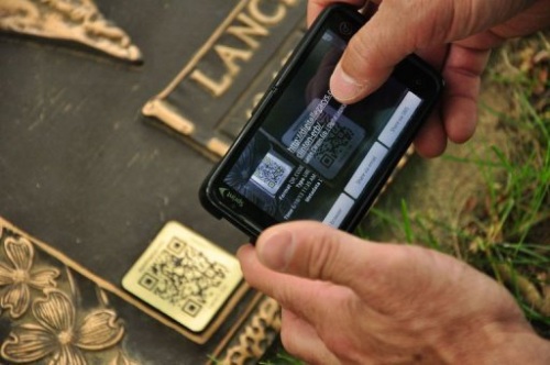 QR code on tombstone