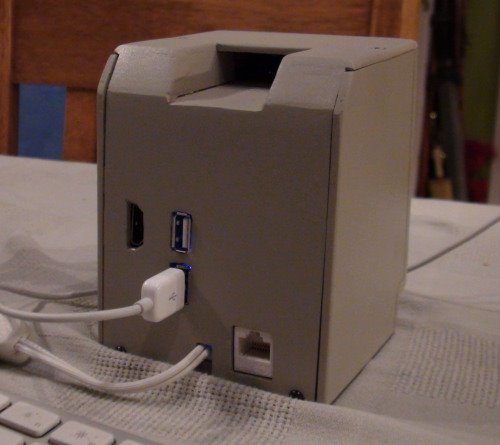 Mini Macintosh Replica 06