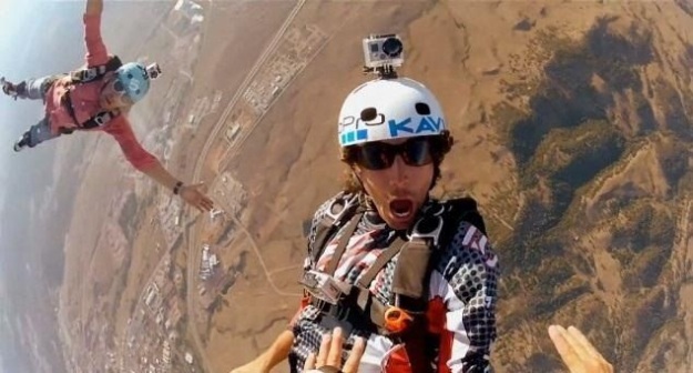 GoPro - skydiving