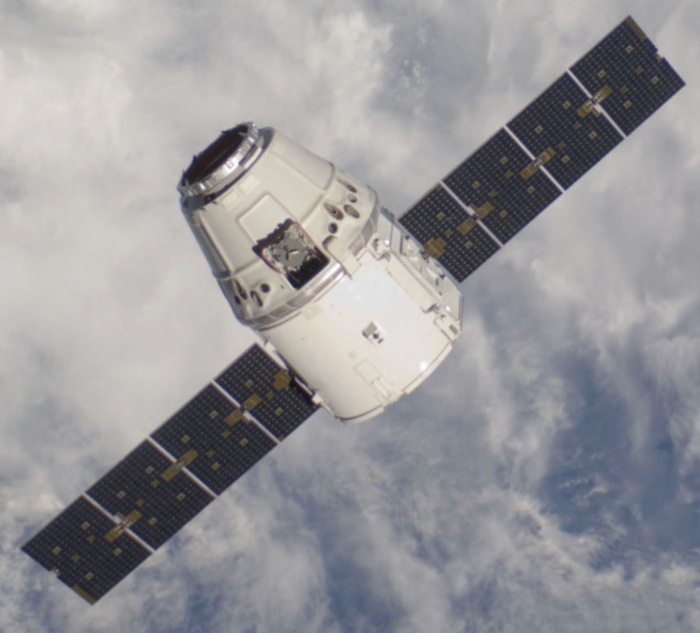 SpaceX DragonV1