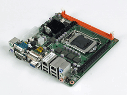 Mini-ITX motherboard uses Core i7/i5/i3 CPU