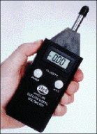 ES voltmeter makes noncontact measurements