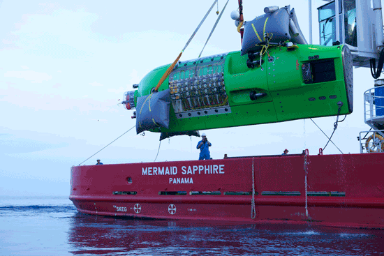 Hollywood director James Cameron to pilot submarine to the bottom of Mariana Trench