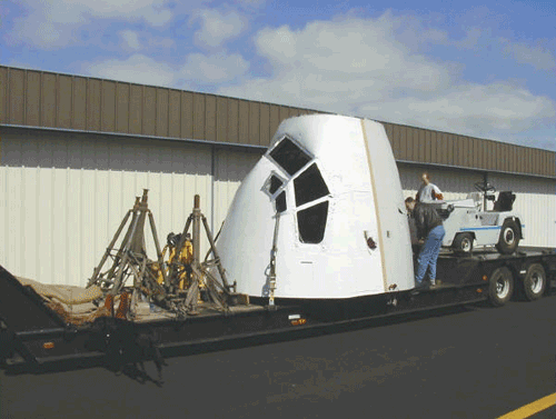 Hobbyist uses nose of Boeing 737 to build flight simulator in garage