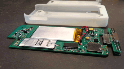 iExpander does the impossible: it actually improves the iPhone