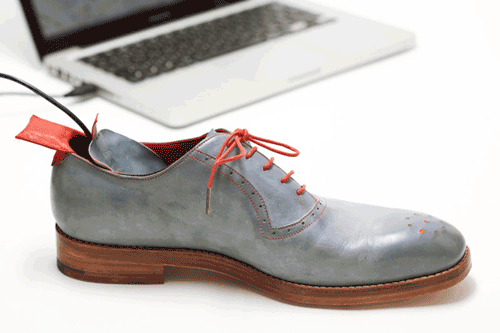 GPS shoes direct you home