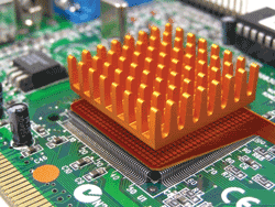 Sensing pressure to boost heat-sink performance