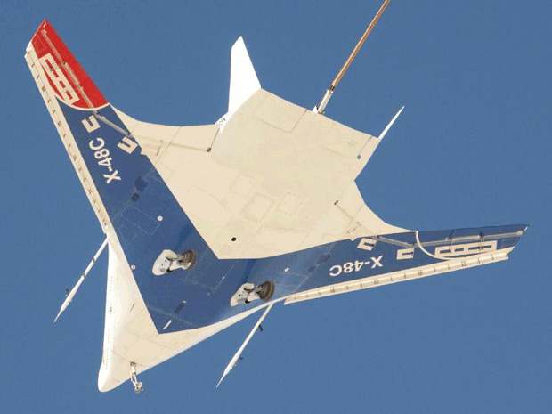 Image of the Day: 100th Test Flight of the Boeing X-48 Blended Wing Body Aircraft