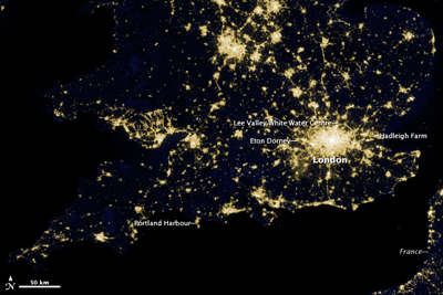 Image of the Day: Lights over London