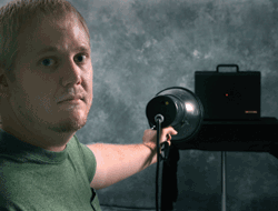 Super-sensitive explosives detector uses light, sound