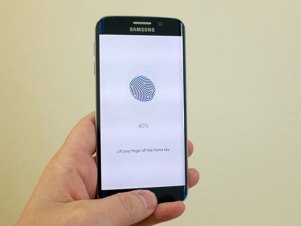 Samsung Galaxy S6 fingerprint scanner