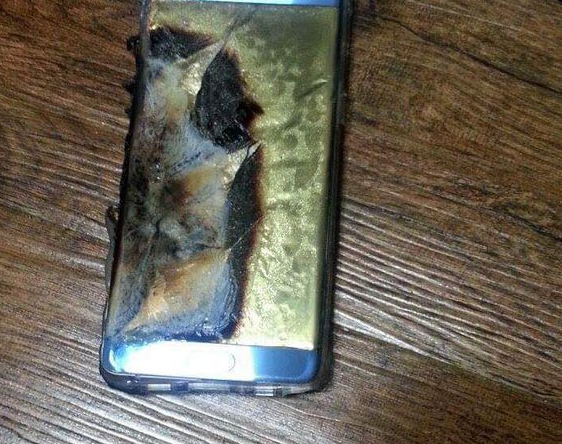 Samsung_Galaxy_Note_7_USB_Melt