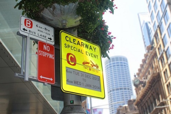 e-ink traffic sign