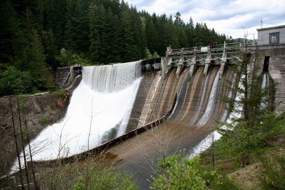 Hydroelectric dam