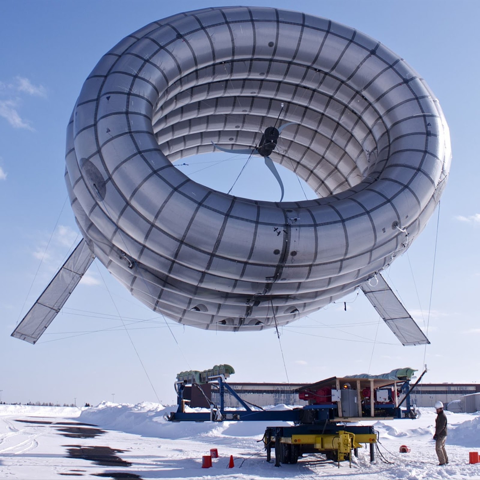 Inflatable wind turbine