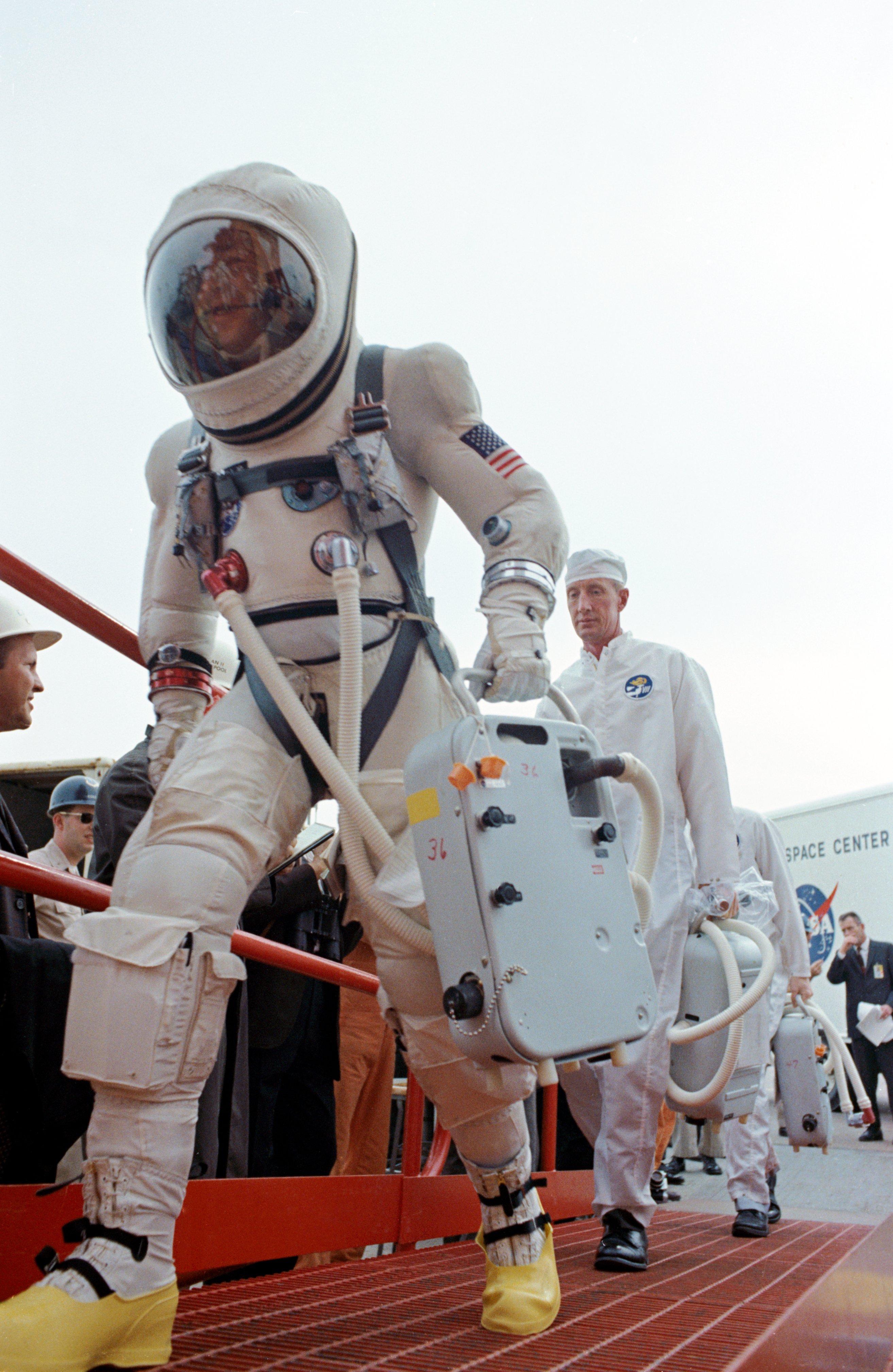 Spacesuit History 8