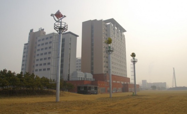 Liam F1 Urban Wind Turbine amid field