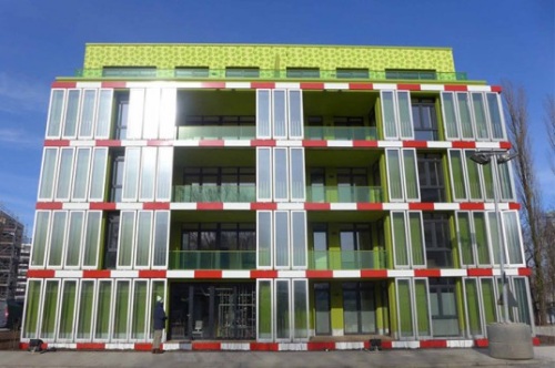 apartment building Hamburg, Germany sources its power from algae tanks