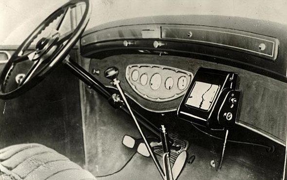 Early_GPS_Car