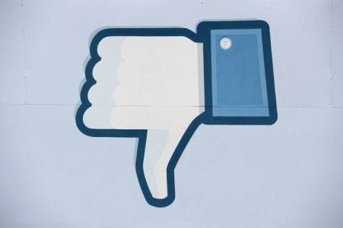 Facebook thumbs down