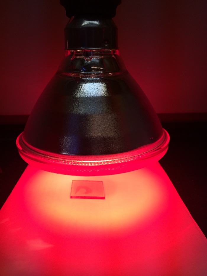 Heat lamp used for energy storage coating